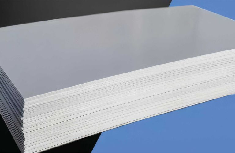 Tấm nhựa PVC trắng