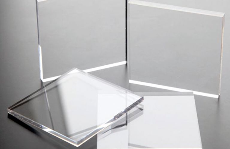 Tấm Mica trong suốt 3mm tại Hưng Phú Gia