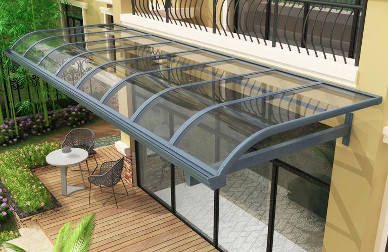 Tấm nhựa lợp mái hiên