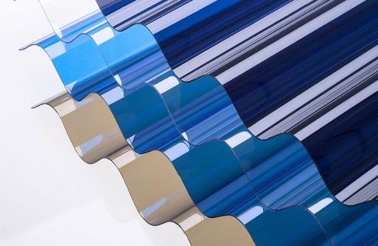 Tấm poly màu xanh dạng sóng