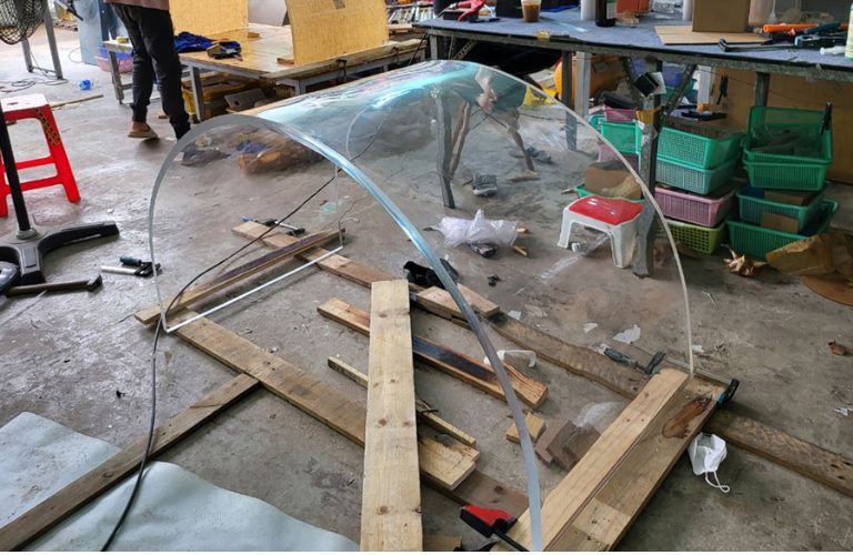 Lựa chọn bán kính cong phù hợp với độ dày mica