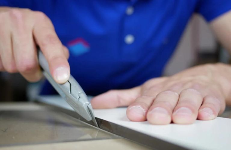 Đo đạc chính xác trước khi cắt